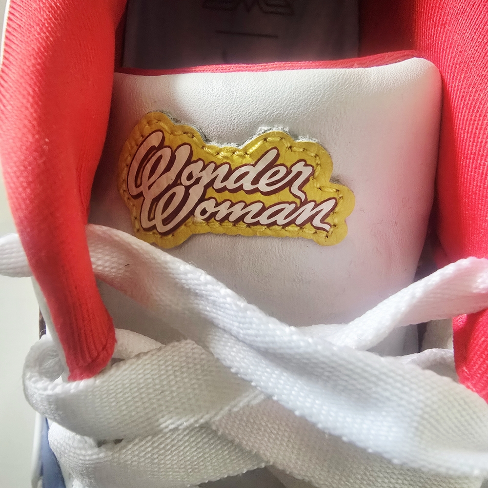 Wonder Woman Puma Sneakers (Cali Star) - Picture 4 of 7